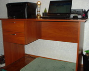 Стол компьютерный (стол – парта выдвижными шкафчиками) б/у в хорошем с