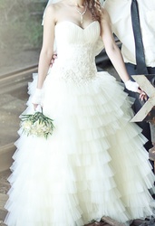Продам свадебное платье б/у цвета айвори