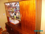 Продам сервант полированный