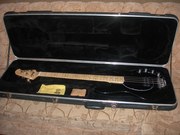 Продам бас-гитару Sting Ray (3 EQ LH)