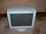 Продам монитор SAMSUNG syncMaster 753df