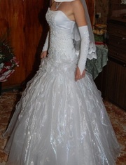 Продам свадебное платье белое