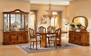 Мебель для гостиной Milady выполнена в классическом стиле и представле