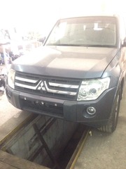 обшивка капота на mitsubishi pajero wagon 4