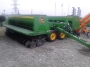 В продаже сеялка зерновая John Deere 455 б.у.